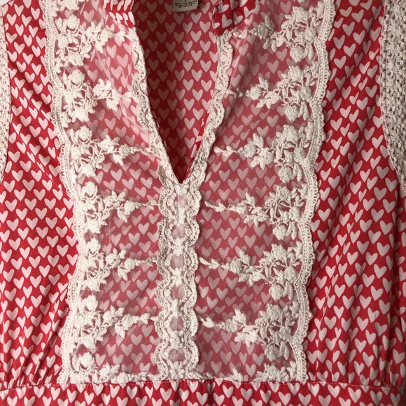 Rebellion V-Neck Red and White Heart blouse - Picture 5 of 7